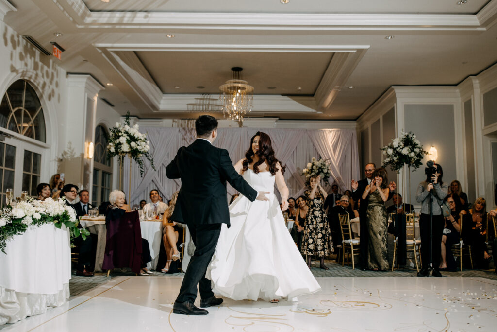 the ritz carlton sarasota wedding
couples first dance