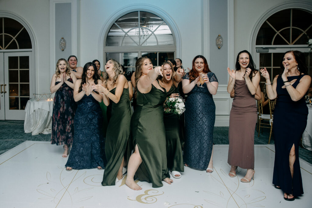 the ritz carlton sarasota wedding
flower bouquet toss